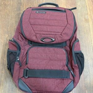 Oakley Enduro 3.0 Big Backpack Iron Red 30L Laptop Pocket FOS900737-80U Z